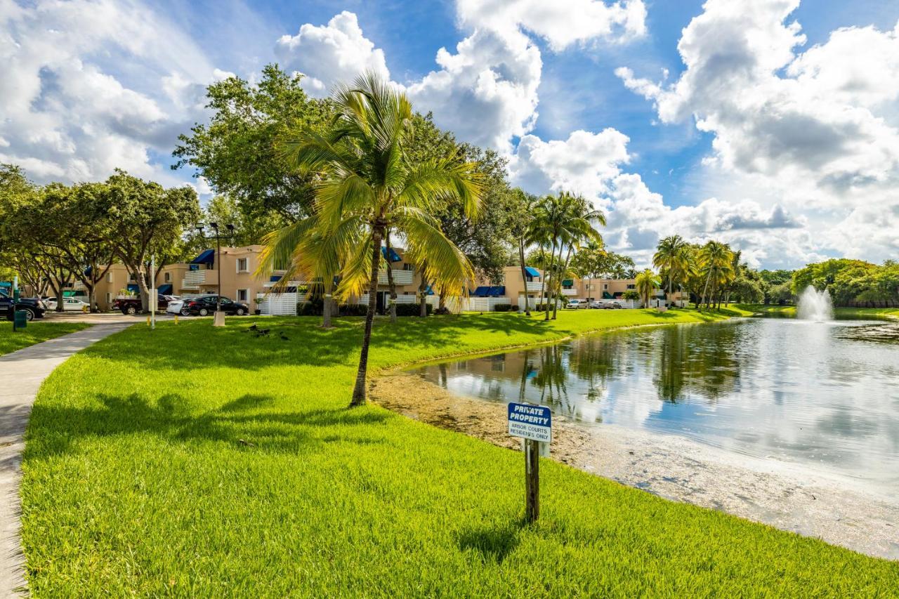 Luxurious And Cozy Townhouse 3 Bedrooms 2.5 Bath Miami Exterior foto